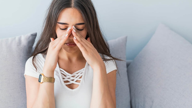 What are the symptoms of sinus infections